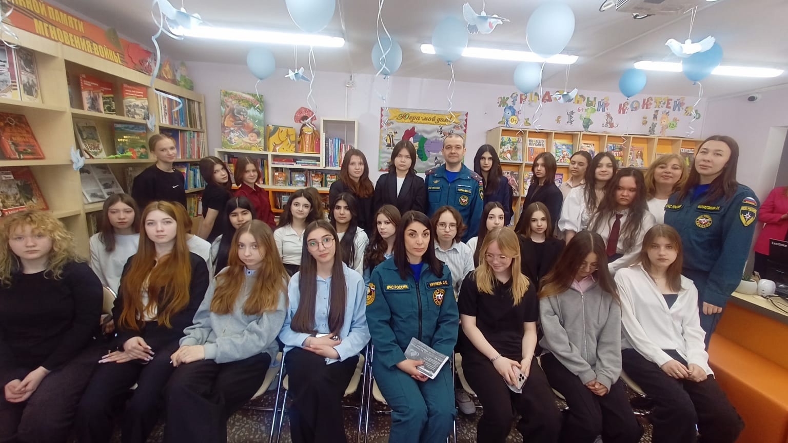 Экскурсия учащихся 8В и 8Г в детскую библиотеку.